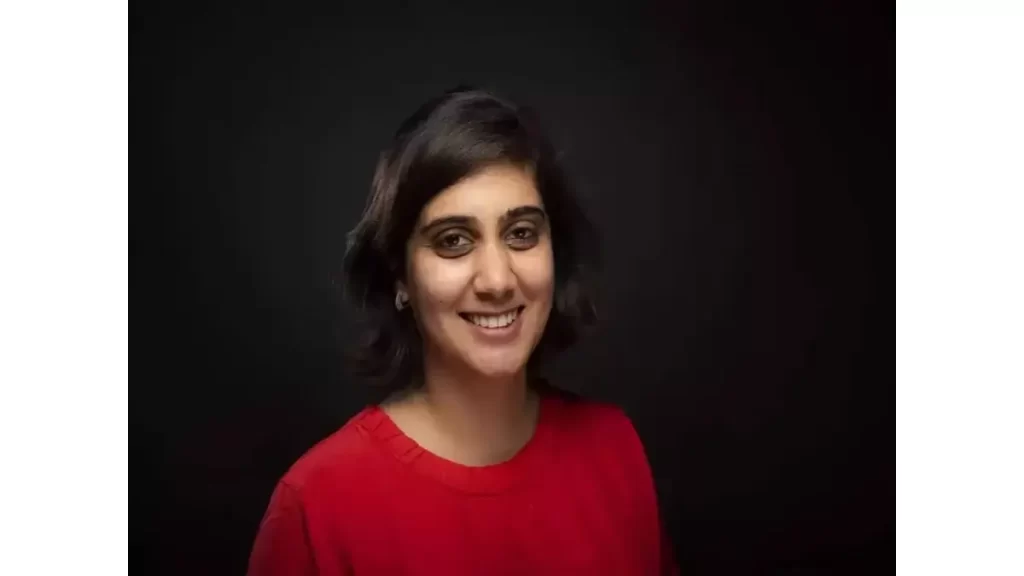 akriti chopra zomato